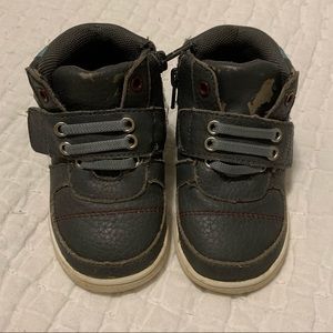 Tucker + Tate Baby Shoes size 5